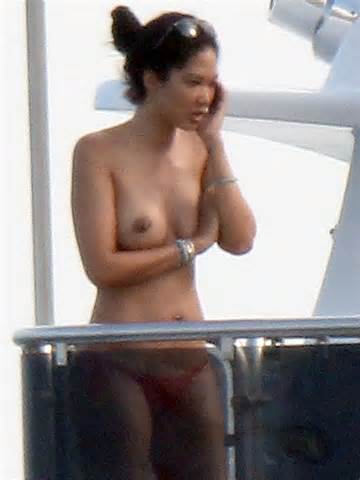 Kimora Lee Simmons Topless In Bikini Candids 2