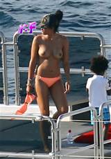 Random Pic The Week Kimora Lee Simmons Topless Matt Dawgs Fun