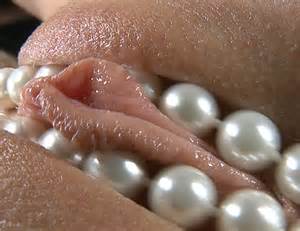 Lesbian Pussy With Pearls