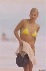 Anna Kournikova Pussy Flash And Bikini Wedge