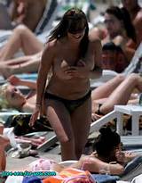 Jade Goody Showing Her Big Tits To Paparazzi On Beach