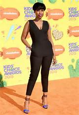 Jennifer Hudson Showing Cleavage At The 28th Annual Nickelodeon Kids