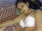 Real Life Nude Desi Indian Babe Wife Bhabhi Exposed Choot Pussy Boobs