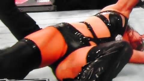 Brie Bella Pussy Slip Monday Night Raw 8 Pictures