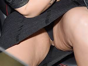 VIDEOS Demi Lovato Upskirt Flashing Her Pussy And Panties Photos
