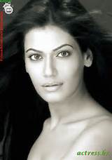 BOLLYWOOD HEROINE PAYAL ROHATGI SEMI NUDE PHOTOS Bollywood Actresses