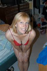 RATE HOT WIFE Like Milf Pussy Find Local Cougars Here