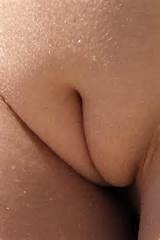 Pussy Close Up Of A Closed Clam PussyBeautifully Shaved Teen Vagina