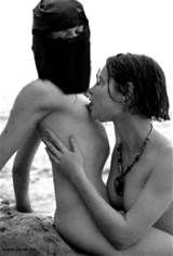 Lesbian Arab Women Suck Tits